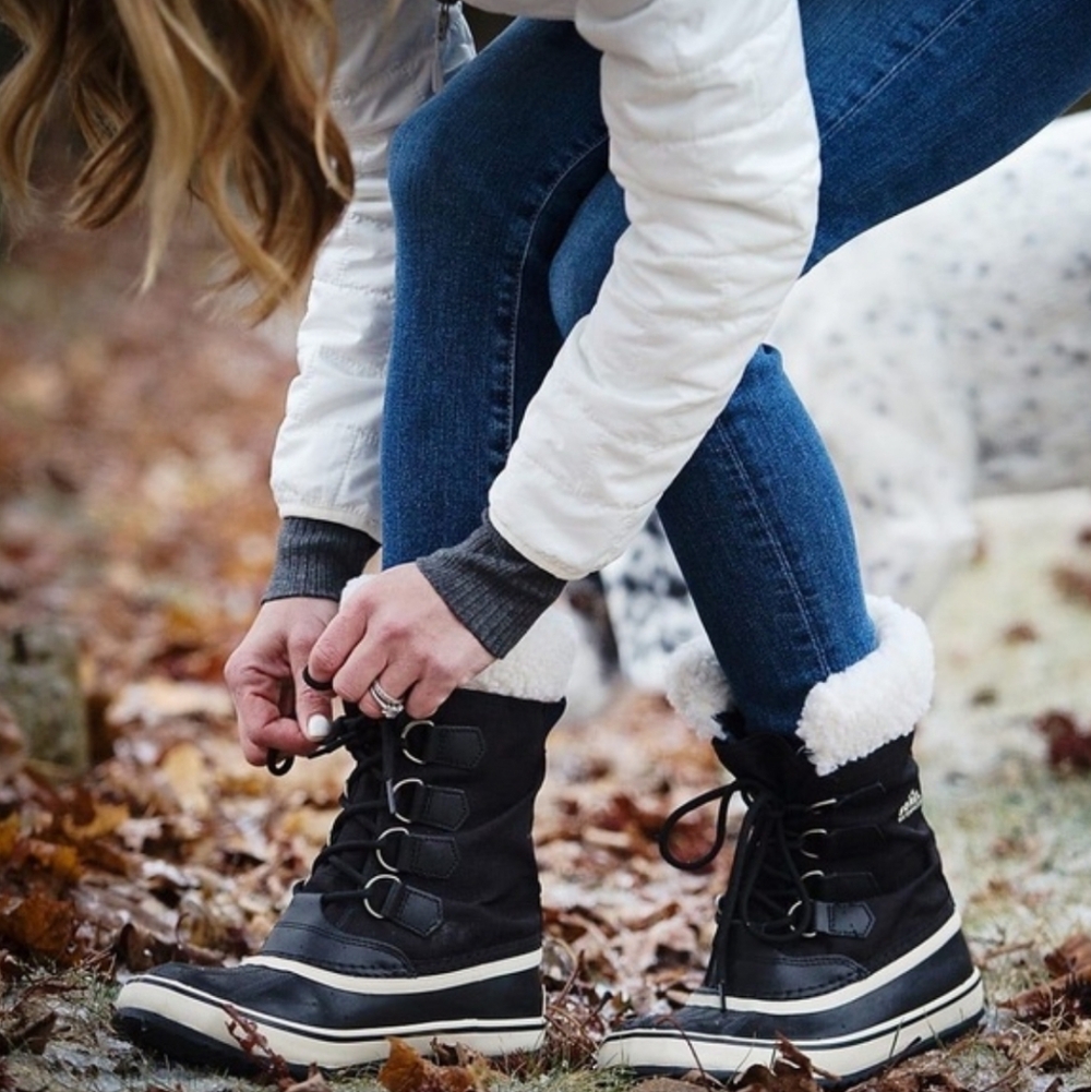 Sorel Winter Carnival Waterproof Boots - black - Picture 2 of 13